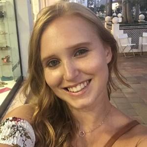 Meet your Posher, Daniela